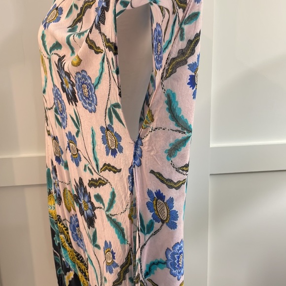 REBECCA MINKOFF Blush Pink and Navy Oversize Kimono. One Size - Picture 5 of 8